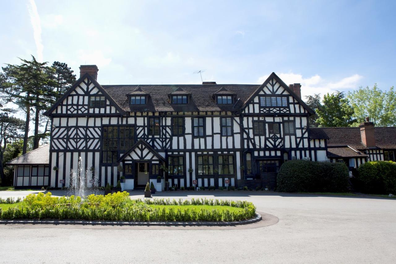 The Manor Elstree Exterior foto